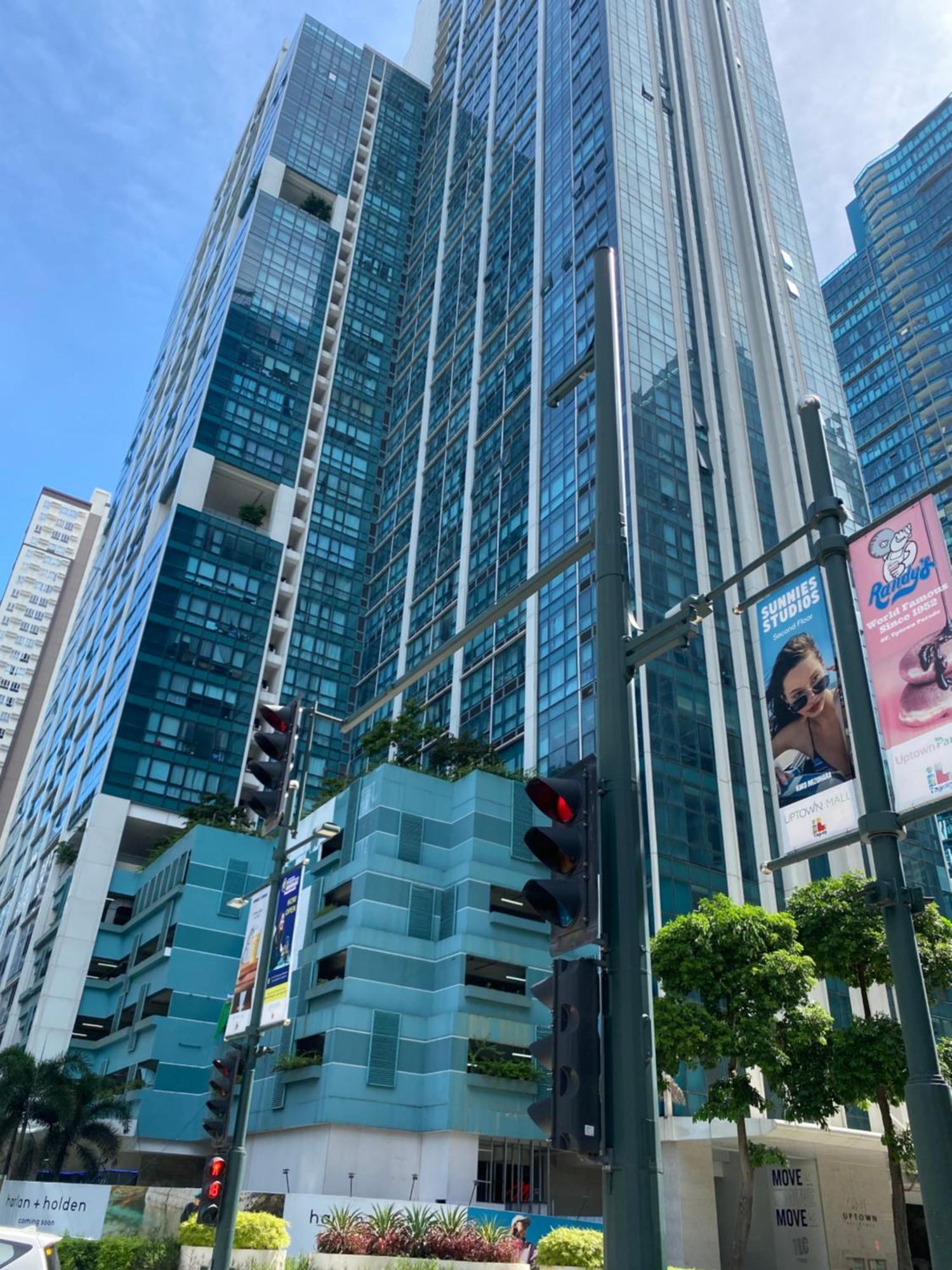 1 Bedroom Uptown Bgc Across Uptown Mall Manila Dış mekan fotoğraf